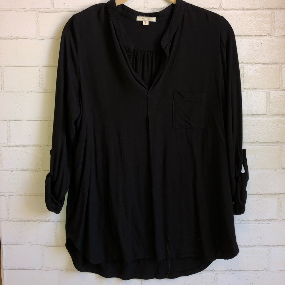 Pleione perfect roll sleeve black top
